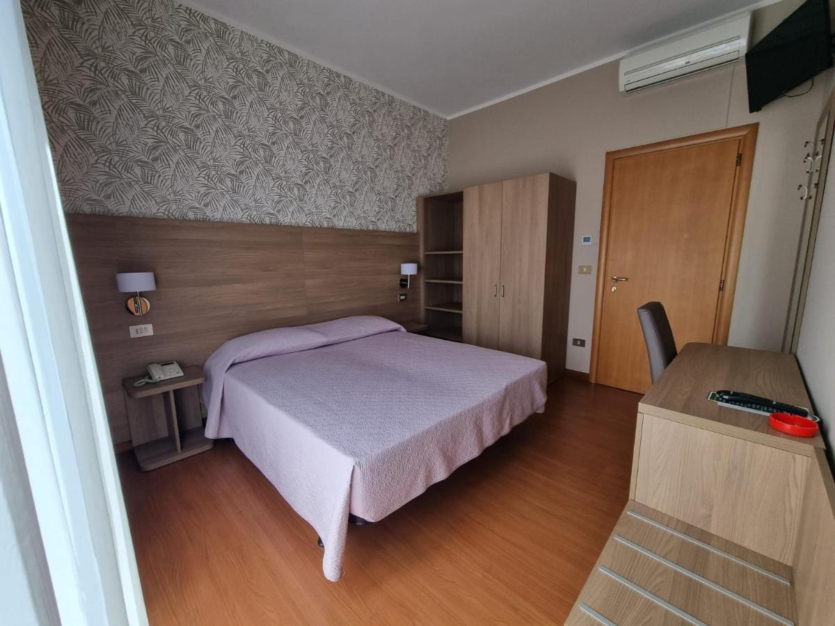 Hotel Fornaci Peschiera del Garda Exteriör bild